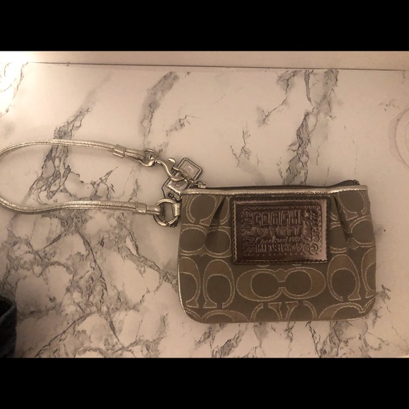 Coach wristlet - Picture 1 of 4